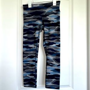 Lululemon workout crop leggings size 4